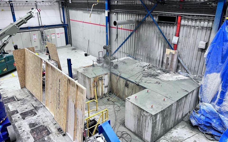 Verwijderen betonfundering Trioworld